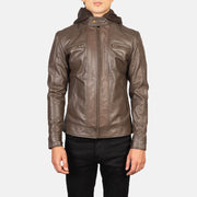 
클로즈업 상세 of Band with Snap Button & Zipper Hardware on Hector 브라운 Hooded 가죽 라이더 자켓 남성용