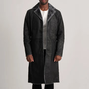 
Kolby Distressed Black Shearling Long Coat in Distressed Black Sheepskin Snuffed - 정면 스타일 및 테일러드 실루엣 | 공식 온라인 스토어 구매