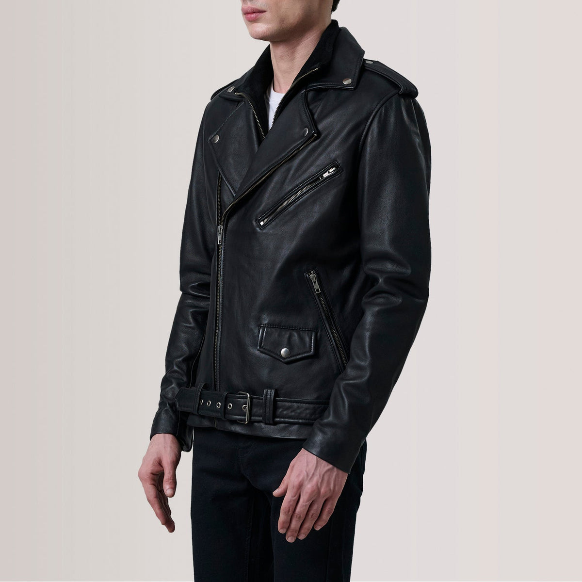 Kole 블랙 Leather Double Rider 가죽 자켓 남성용 For Men - Lateral Side Profile View Showing Sleeve Cut &amp; Athletic Taper Fit