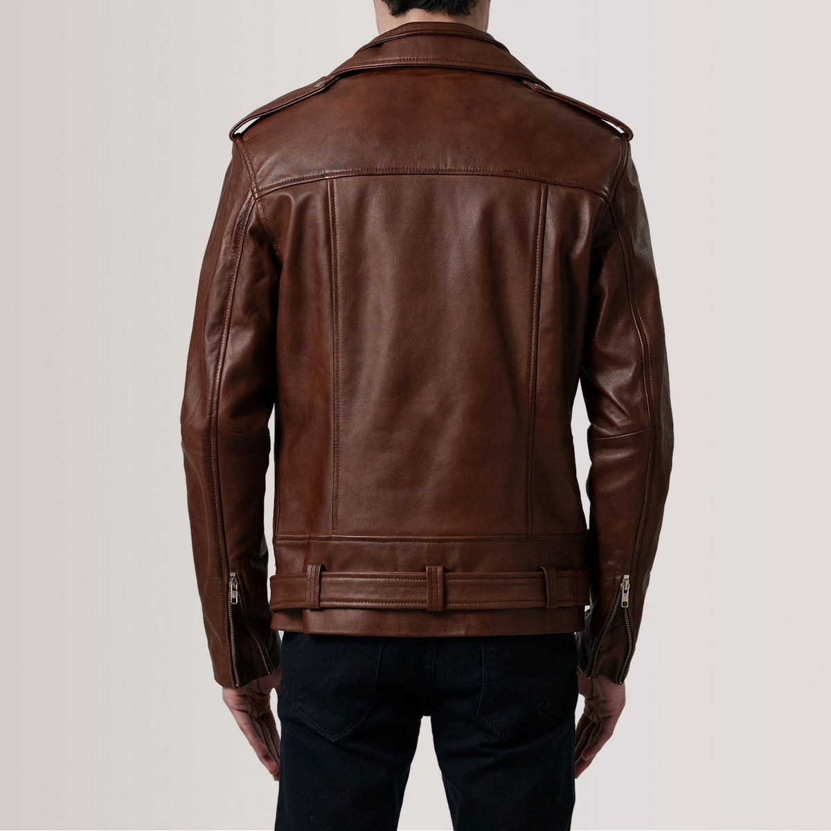 
클로즈업 상세 of Notch & Zipper & Waist Straps Hardware on Kole Waxed 브라운 Leather Double Rider 가죽 자켓 남성용