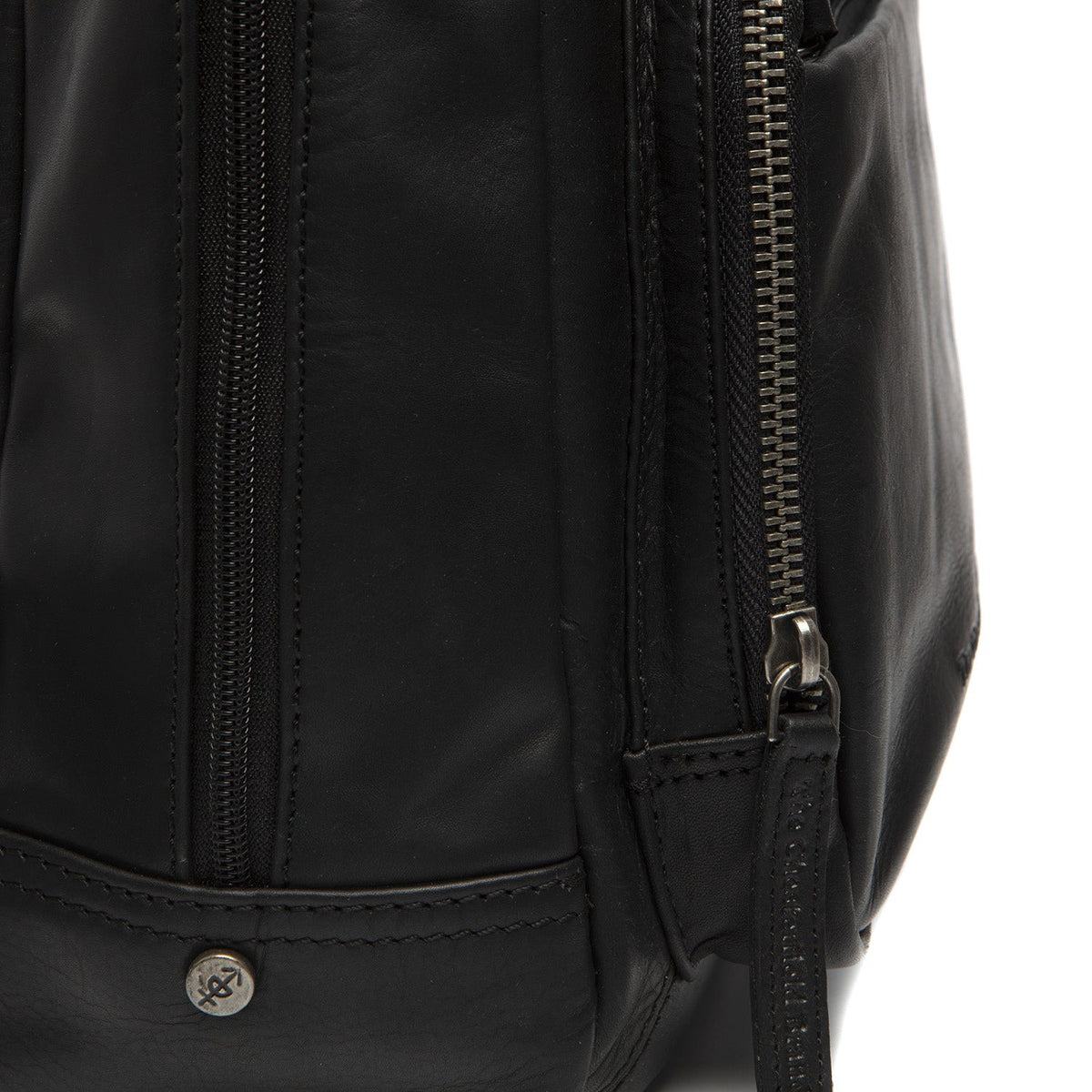 Santana Full-Grain Leather Backpack 여성용 - Structured Side Profile Showing Gusset Depth &amp; Expansion Capacity
