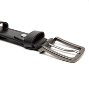 
Classic 100% Full-Grain leather Belt - 보강된 가죽 스트랩과 정교한 스티칭이 돋보이는 후면 뷰
