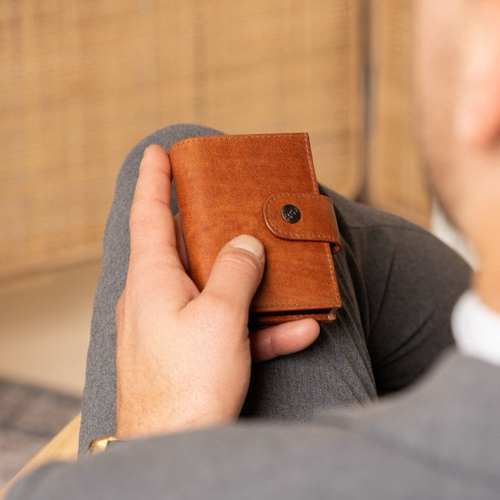 Barrea Full-Grain Leather Card Holder 여성용 – alternate product view 2