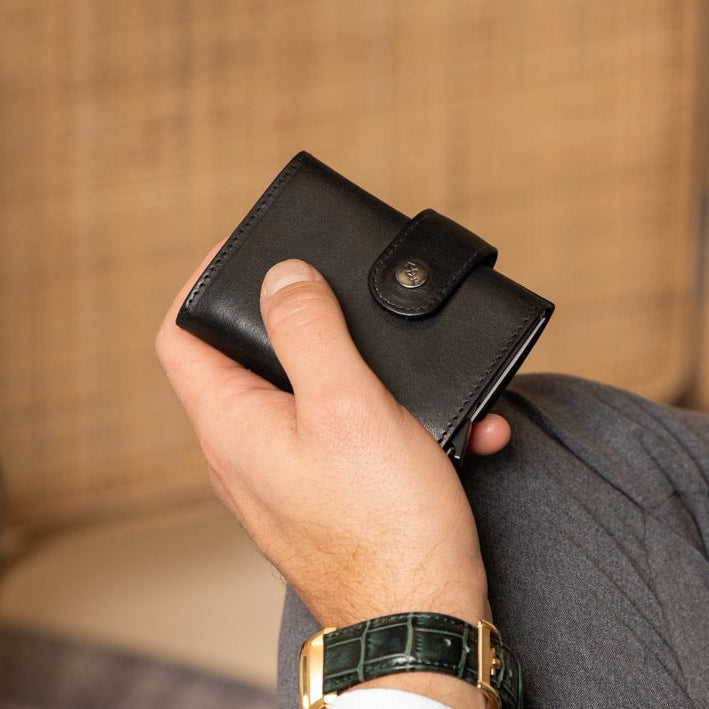 Larino Full-Grain Leather Card Holder 여성용