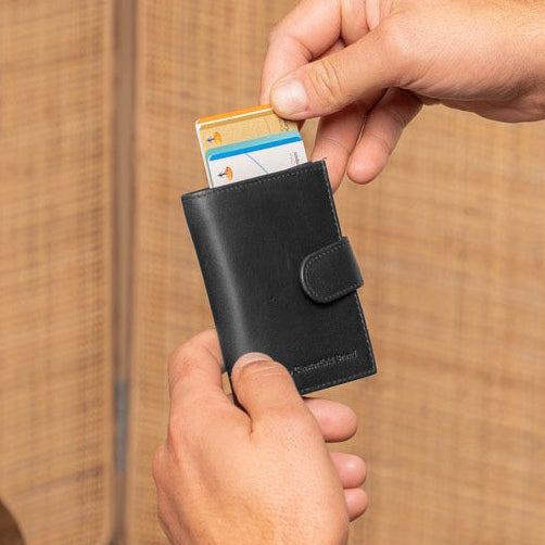 Leipzig Full-Grain Leather Card Holder 여성용
