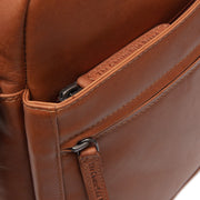 
Anzora 가죽 크로스백 – alternate product view 3