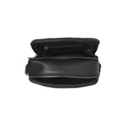 
Solid Antique Brass Hardware & Heavy-Duty Dual Zipper Detail on Arendal 가죽 크로스백