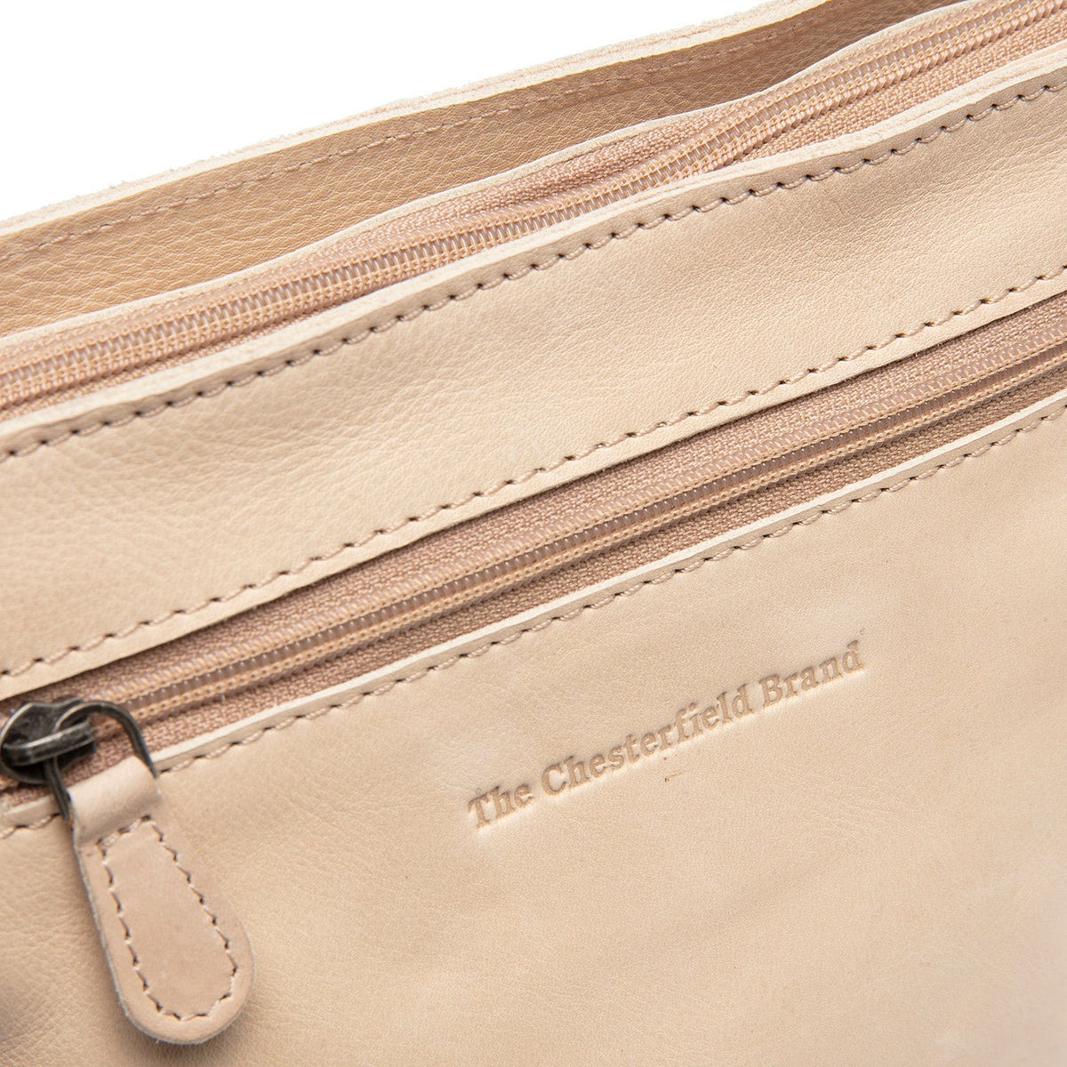 Aston Full-Grain Leather Crossbody Bag 여성용 - Structured Side Profile Showing Gusset Depth &amp; Expansion Capacity