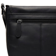 
내부 라이닝 뷰 Showing Dedicated Padded Laptop Sleeve & Multi-Compartment Organization