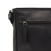 
내부 라이닝 뷰 Showing Dedicated Padded Laptop Sleeve & Multi-Compartment Organization