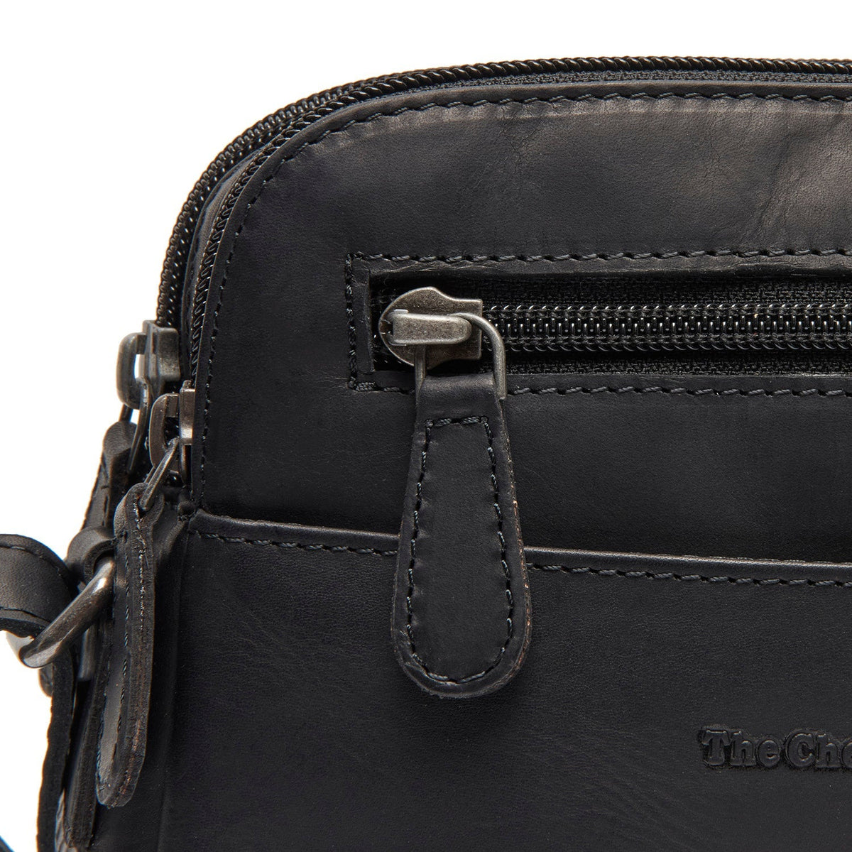 
Classic 100% Full-Grain leather Bag - 보강된 가죽 스트랩과 정교한 스티칭이 돋보이는 후면 뷰