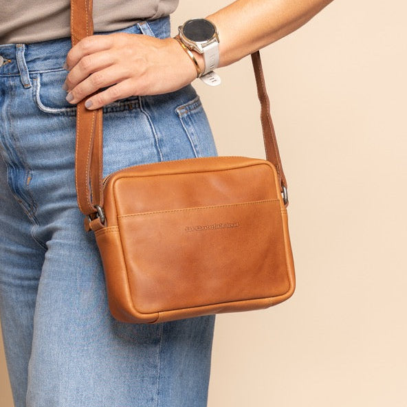 
Westmere 가죽 크로스백 – alternate product view 2