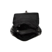 Close-Up Detail of Classic Collar &amp; Heavy-Duty Zipper Hardware on Angera Full-Grain Leather Handbag 여성용