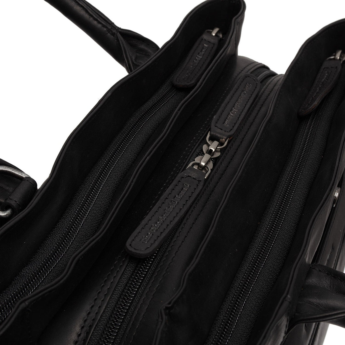 Passau Full-Grain Leather Handbag 여성용 - Lateral Side Profile View Showing Sleeve Cut &amp; Athletic Taper Fit