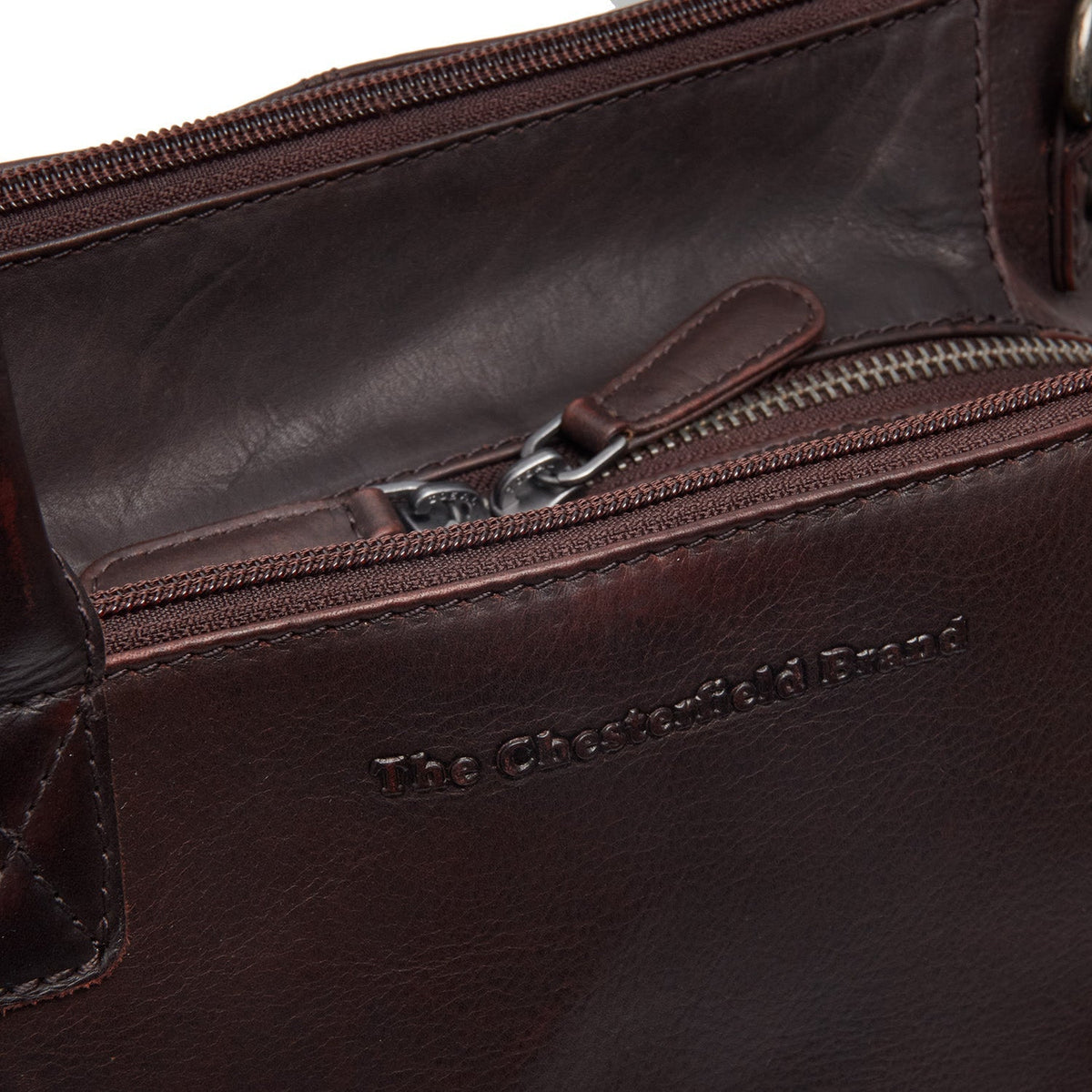 Styled Fit Perspective of Solvin Full-Grain Leather Handbag 여성용 on Model - Natural Daylight Drape