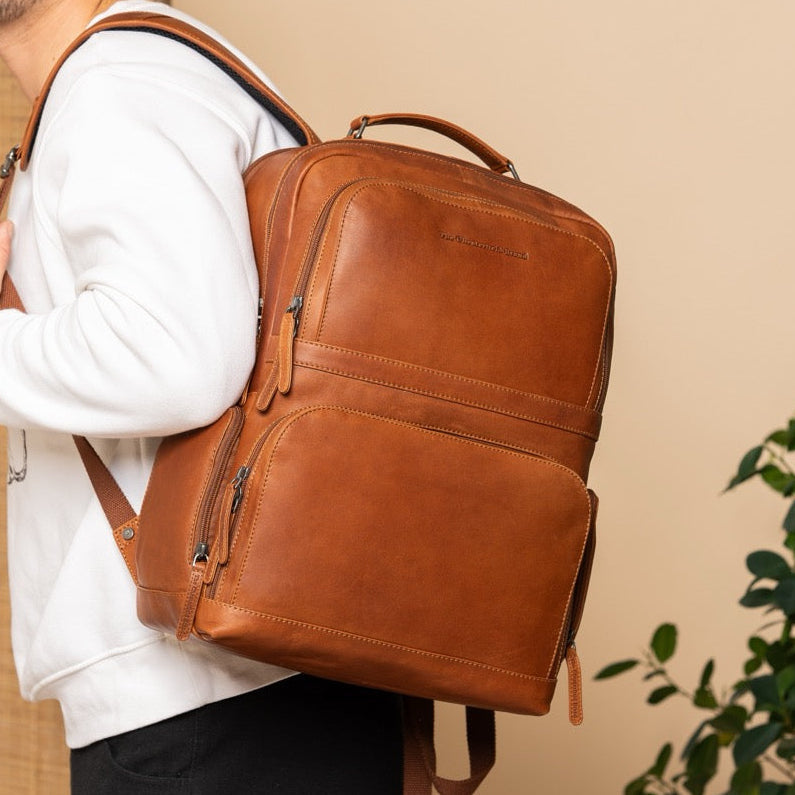 Lennox Full-Grain Leather Laptop Backpack 여성용 – alternate product view 2