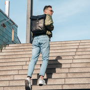 Savona Full-Grain Leather Laptop Backpack 여성용 - Structured Side Profile Showing Gusset Depth &amp; Expansion Capacity
