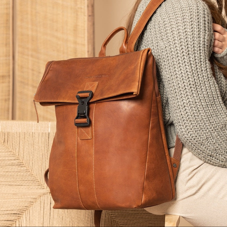Savona Full-Grain Leather Laptop Backpack 여성용 – alternate product view 2