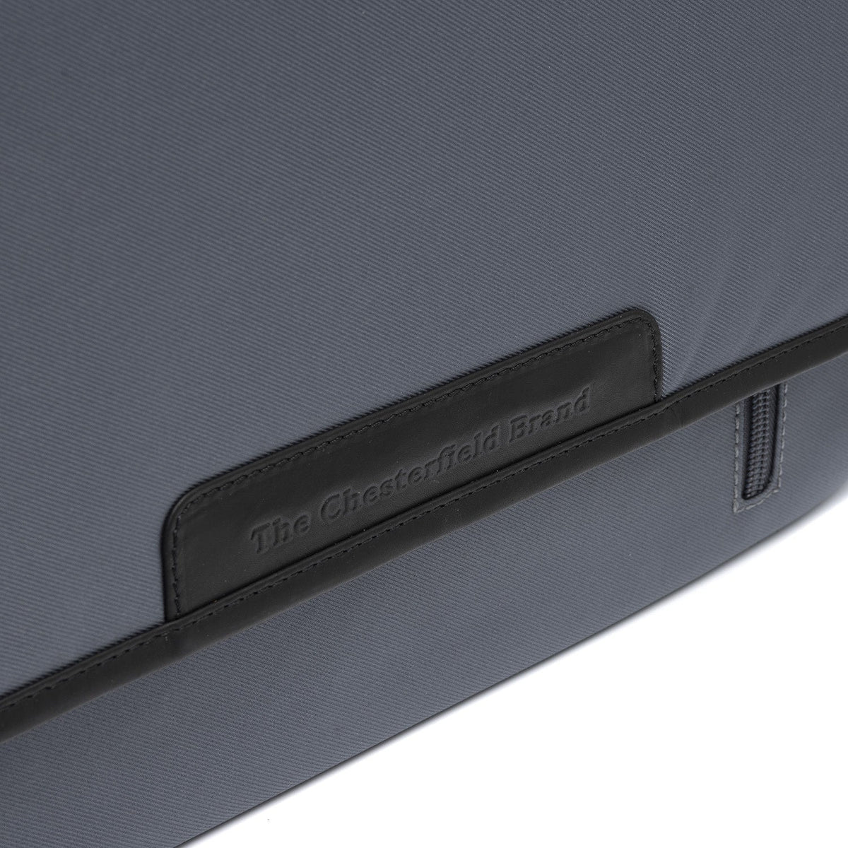 
내부 라이닝 뷰 Showing Dedicated Padded Laptop Sleeve & Multi-Compartment Organization
