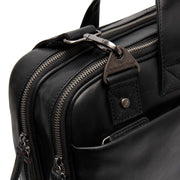 Solid Antique Brass Hardware &amp; Heavy-Duty Dual Zipper Detail on Iseo Full-Grain Leather Laptop Bag 남성용