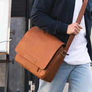 Richard Full-Grain Leather Laptop Bag 남성용 – alternate product view 2