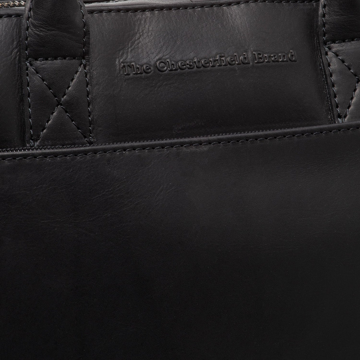Solid Antique Brass Hardware &amp; Heavy-Duty Dual Zipper Detail on Tilbury Full-Grain Leather Laptop Bag 여성용