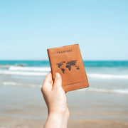 Leather Passport Case 여성용 – alternate product view 2