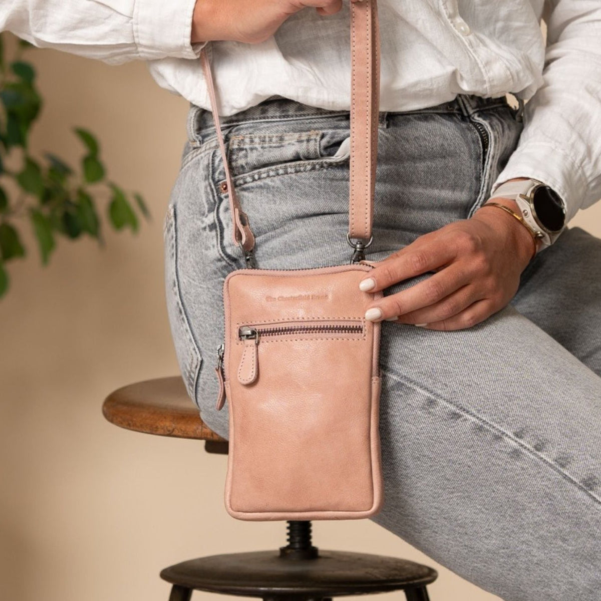 Salta Full-Grain Leather Phone Bag 여성용 – alternate product view 2