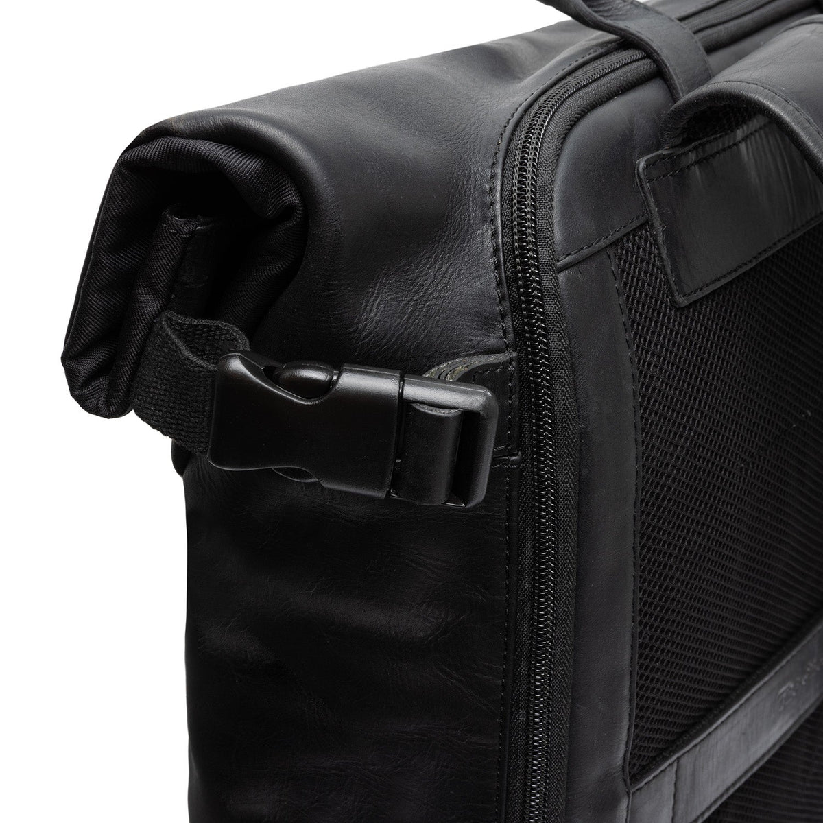 Solid Antique Brass Hardware &amp; Heavy-Duty Dual Zipper Detail on Bornholm Full-Grain Leather Roll-top Backpack 여성용