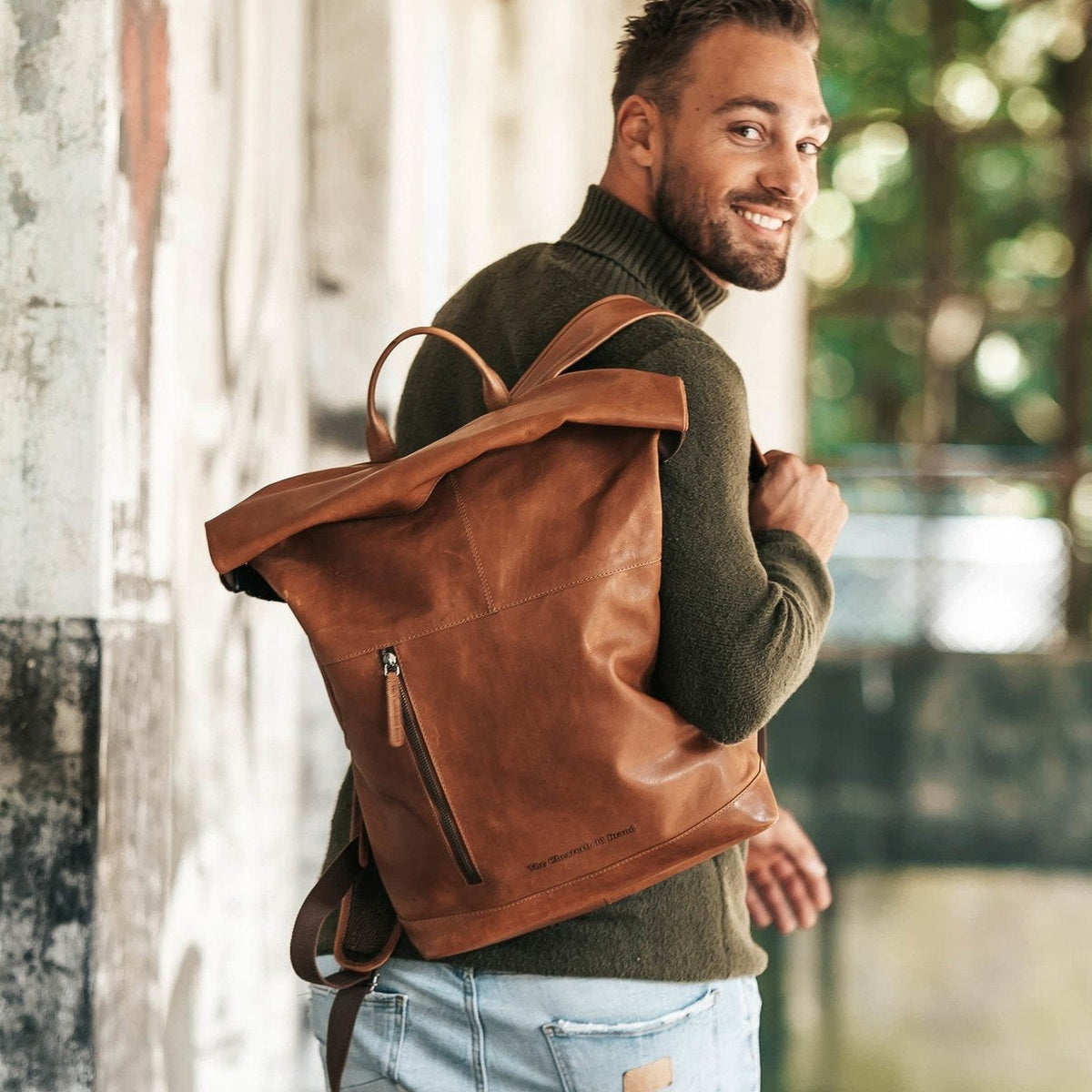 Liverpool Full-Grain Leather Roll-top Backpack 여성용 – alternate product view 2