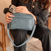 Liora Full-Grain Leather Shoulder Bag 여성용 – alternate product view 3