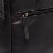 
내부 라이닝 뷰 Showing Dedicated Padded Laptop Sleeve & Multi-Compartment Organization