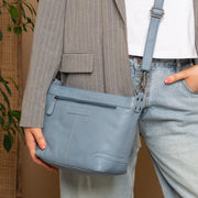 Zarita Full-Grain Leather Shoulder Bag 여성용 – alternate product view 3