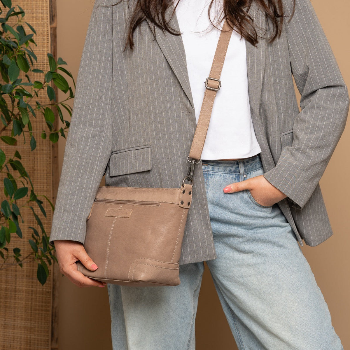 Zarita Full-Grain Leather Shoulder Bag 여성용 – alternate product view 3