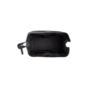 Close-Up Detail of Classic Collar &amp; Heavy-Duty Zipper Hardware on Biassa Full-Grain Leather Toiletry Bag 여성용