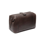 Styled Fit Perspective of Biassa Full-Grain Leather Toiletry Bag 여성용 on Model - Natural Daylight Drape