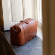 Biassa Full-Grain Leather Toiletry Bag 여성용 – alternate product view 2