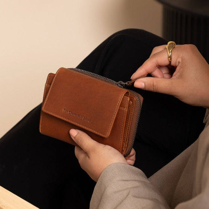Ascot Full-Grain Leather Wallet 여성용 – alternate product view 2