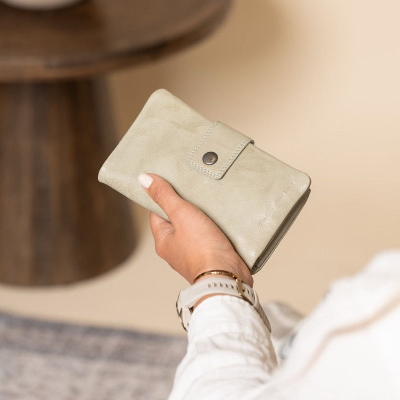 Fresno Full-Grain Leather Wallet 여성용