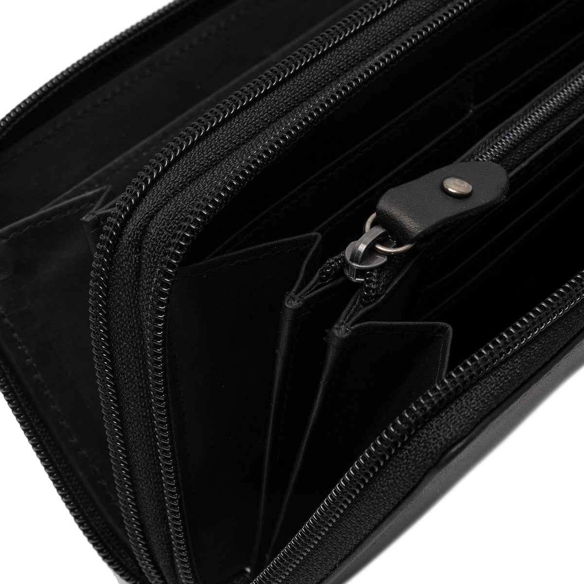 Solid Antique Brass Hardware &amp; Heavy-Duty Dual Zipper Detail on Hadley Full-Grain Leather Wallet 여성용