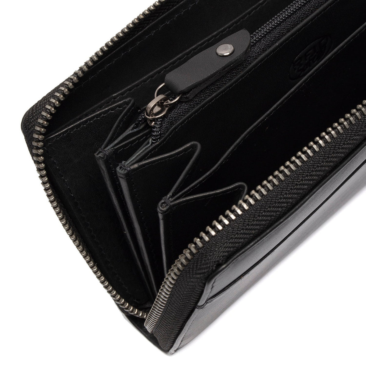 
Classic 100% Full-Grain leather Wallet - 보강된 가죽 스트랩과 정교한 스티칭이 돋보이는 후면 뷰