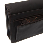 
Solid Antique Brass Hardware & Heavy-Duty Dual Zipper Detail on Salzburg 천연 가죽 지갑