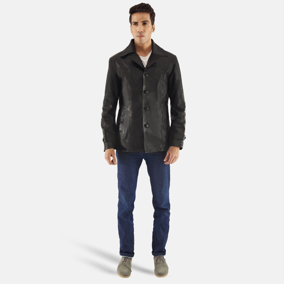 Leo 블랙 가죽 롱 코트 남성용 - Lateral Side Profile View Showing Sleeve Cut &amp; Athletic Taper Fit