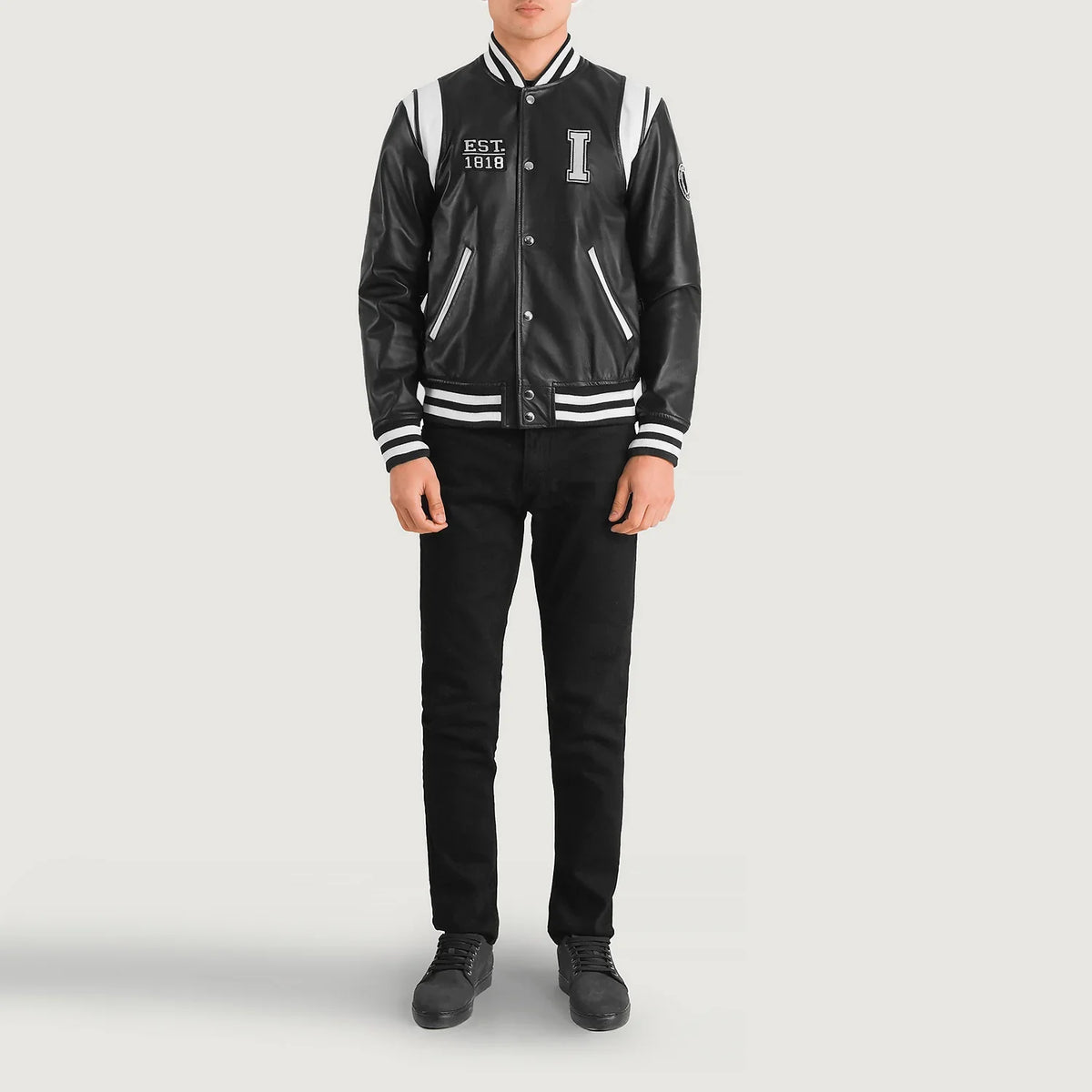 Liberte Illinois 블랙 Leather Varsity 가죽 자켓 남성용 - Lateral Side Profile View Showing Sleeve Cut &amp; Athletic Taper Fit
