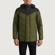 
클로즈업 상세 of Classic Collar & Zipper With Velcro Placket Hardware on Luka 블랙 & 그린 Hooded Puffer 가죽 자켓 남성용