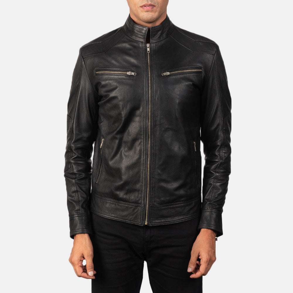 Close-Up Detail of Band &amp; Zipper Hardware on Men's Mack 블랙 가죽 라이더 자켓 남성용
