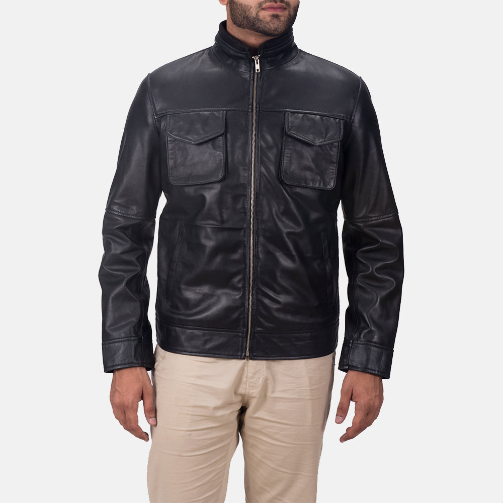 
Maurice 블랙 가죽 자켓 남성용 in Black Sheepskin Leather - 정면 스타일 및 테일러드 실루엣 | 공식 온라인 스토어 구매