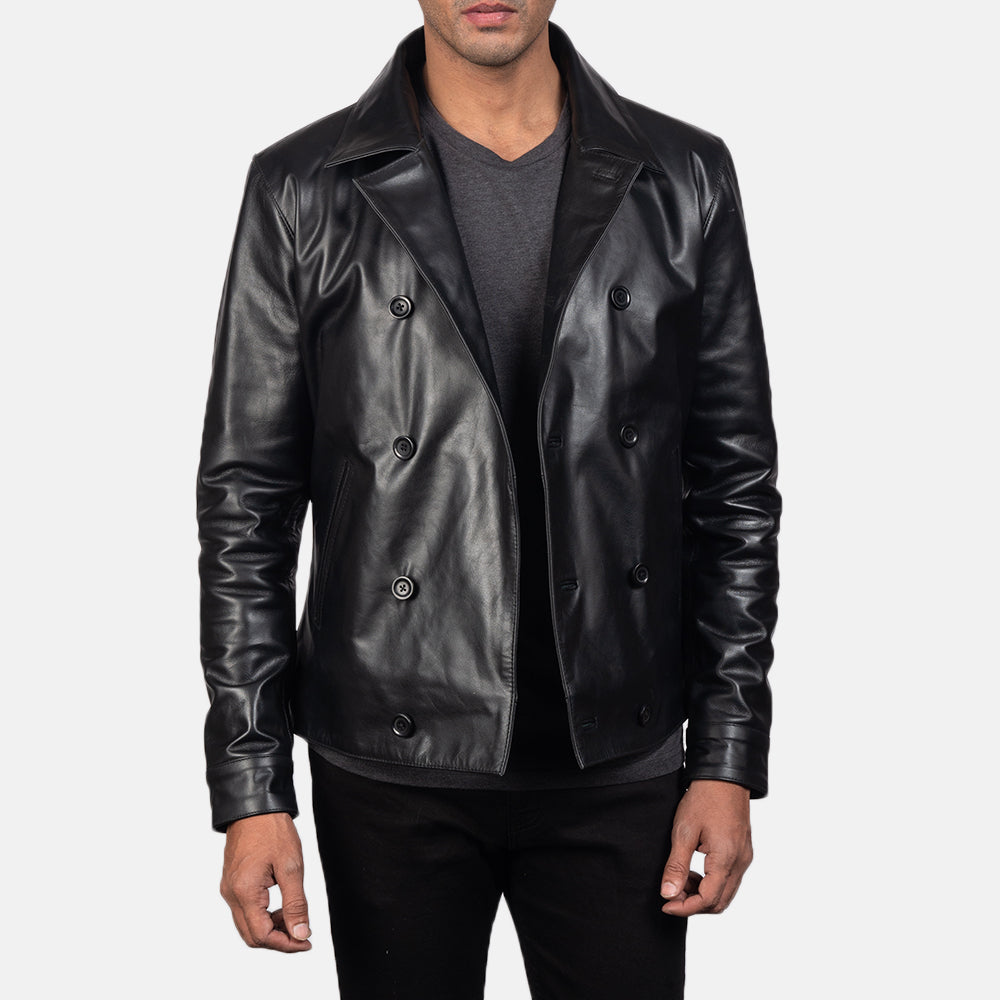 Close-Up Detail of Notch &amp; Buttons Hardware on Mod 블랙 Leather Peacoat 남성용