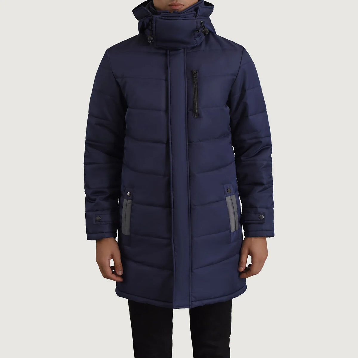 
클로즈업 상세 of Classic Collar & Zipper With Snap Button Placket Hardware on Moore 블루 Hooded Parka 남성용