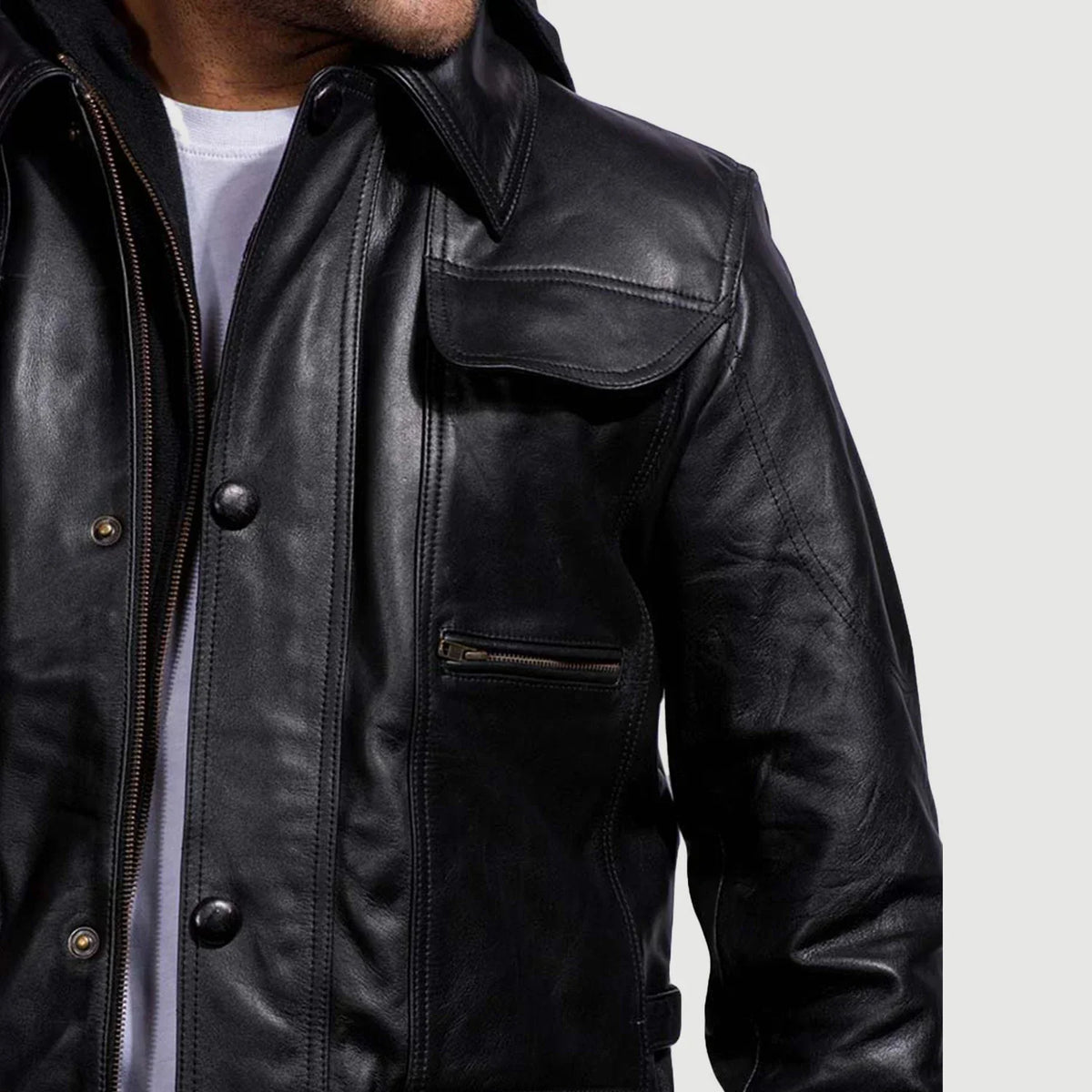 Men's Moulder Hooded 블랙 가죽 자켓 남성용 - Lateral Side Profile View Showing Sleeve Cut &amp; Athletic Taper Fit